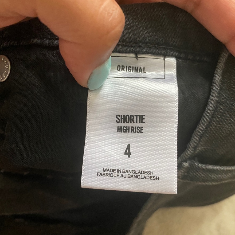 High Rise Shorts - Picture 3 of 4